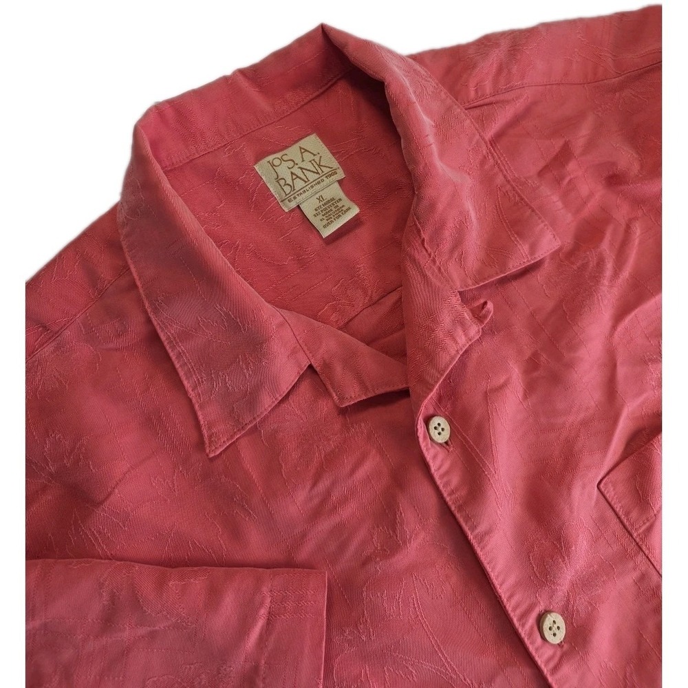 Jos A Bank Shirt Men Size XL Modal Short Sleeve Button Up Salmon Pink Orange‎